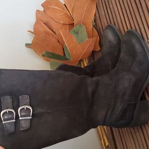 Born boots size 7.5